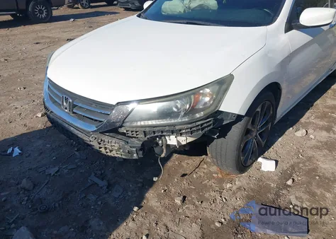 2015 Honda Accord Sport z USA, uszkodzony, nr VIN 1HGCR2F52FA168390